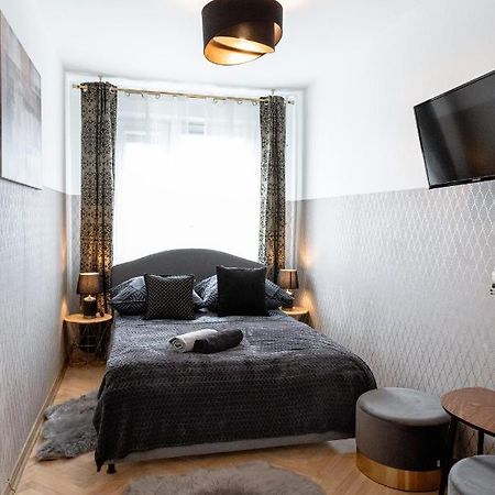Clicktheflat Conrada Apart Rooms Варшава Екстер'єр фото